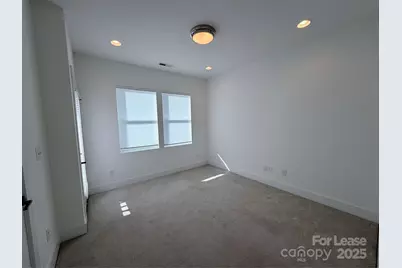 2009 Hamorton Place, Charlotte, NC 28205 - Photo 14