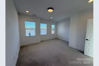 2009 Hamorton Place, Charlotte, NC 28205 - Photo 18