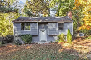 8435 Othello Pl, Charlotte, NC 28227 - Photo 2