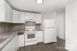 8435 Othello Pl, Charlotte, NC 28227 - Photo 14