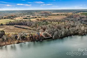 6072 Lookout Heights Dr, Claremont, NC 28610 - Photo 4