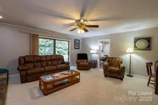 102 Arbor Ln, Hendersonville, NC 28791 - Photo 10