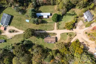 17 Hat Crk Dr, Asheville, NC 28806 - Photo 14