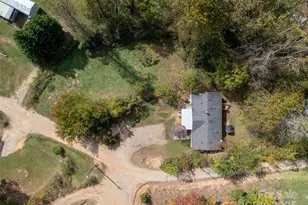 17 Hat Crk Dr, Asheville, NC 28806 - Photo 30