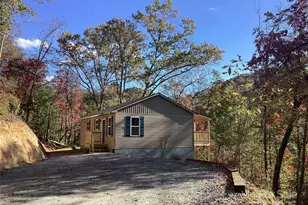 212 Brigsy Ln, Whittier, NC 28789 - Photo 2