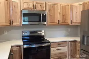 212 Brigsy Ln, Whittier, NC 28789 - Photo 6