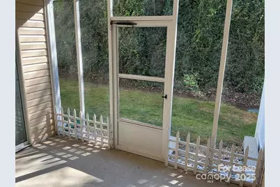 16952 Commons Creek Drive, Charlotte, NC 28277 - Photo 8