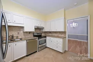 924 Cherokee Rd, Charlotte, NC 28207 - Photo 10