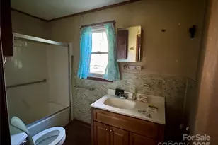 1116 W Davidson Ave, Gastonia, NC 28052 - Photo 12