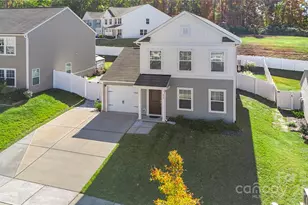 876 Newfound Hollow Dr, Charlotte, NC 28214 - Photo 6