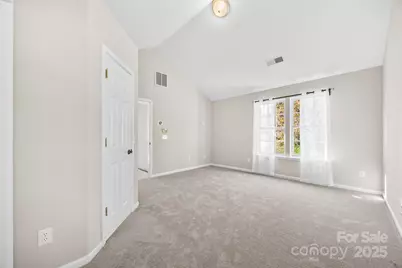 6631 Harburn Forest Drive, Charlotte, NC 28269 - Photo 22