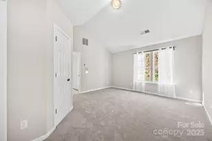 6631 Harburn Forest Dr, Charlotte, NC 28269 - Photo 22