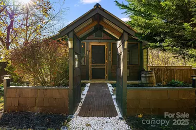 209 Glendale Avenue, Asheville, NC 28803 - Photo 2