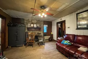 130 Lookout Rd, Asheville, NC 28804 - Photo 14