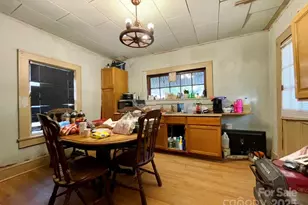 130 Lookout Rd, Asheville, NC 28804 - Photo 16