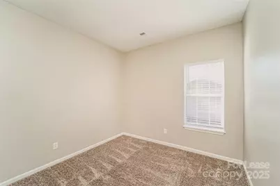 7121 Scuppernong Court, Charlotte, NC 28215 - Photo 8