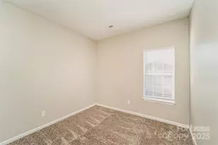 7121 Scuppernong Ct, Charlotte, NC 28215 - Photo 8