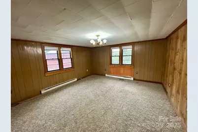 557 Falls Avenue, Granite Falls, NC 28630 - Photo 8