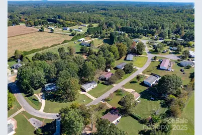 3464 Rock Creek Drive, Newton, NC 28658 - Photo 10