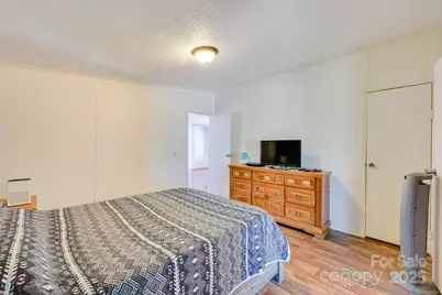 3464 Rock Creek Drive, Newton, NC 28658 - Photo 28