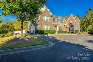 8988 Lanark Ln, Fort Mill, SC 29707 - Photo 2