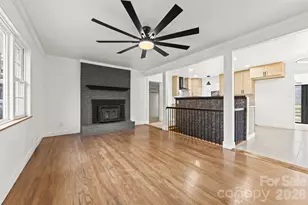 28 Pine Ln, Asheville, NC 28806 - Photo 4