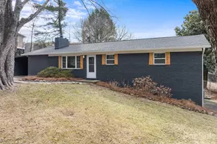 28 Pine Ln, Asheville, NC 28806 - Photo 1