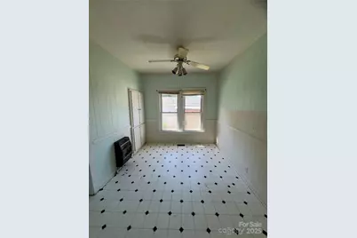 805 W Church Street W, Cherryville, NC 28021 - Photo 4