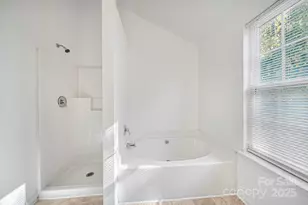 1424 Griers Grove Rd, Charlotte, NC 28216 - Photo 32