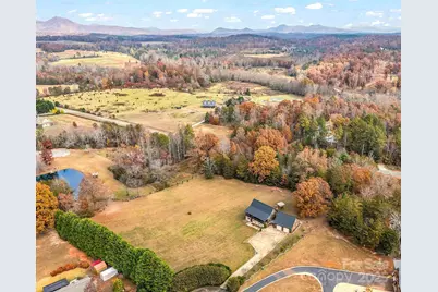 557 Emerald Parkway, Rutherfordton, NC 28139 - Photo 2