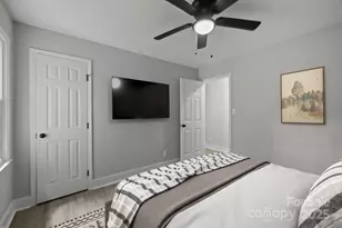 2314 Knickerbocker Dr, Charlotte, NC 28212 - Photo 16