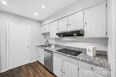 4739 Hedgemore Drive #O, Charlotte, NC 28209 - Photo 8