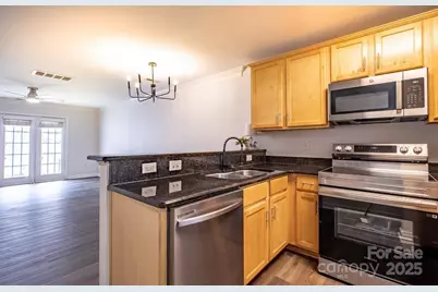 1310 Green Oaks Lane #H, Charlotte, NC 28205 - Photo 4