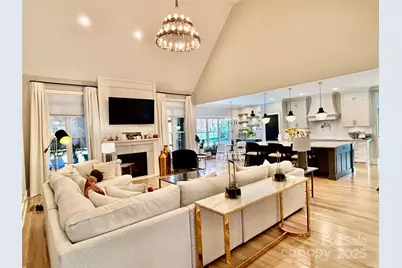 108 41st Avenue NW, Hickory, NC 28601 - Photo 8