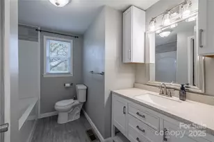 1046 22nd St NE, Hickory, NC 28601 - Photo 16