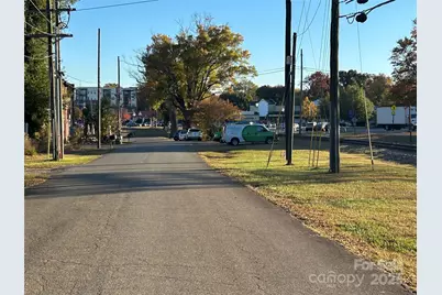 20128 Zion Avenue, Cornelius, NC 28031 - Photo 2