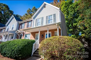 6410 Windsor Gate Ln, Charlotte, NC 28215 - Photo 2