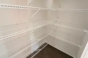 403 15th Ave SW, Hickory, NC 28602 - Photo 4