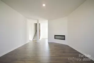 608 Country Oak Dr, Asheville, NC 28804 - Photo 14