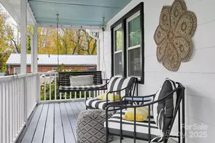 26 Duckworth Ave, Brevard, NC 28712 - Photo 4