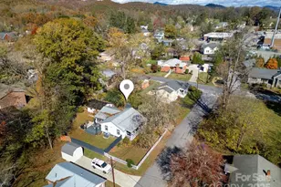 26 Duckworth Ave, Brevard, NC 28712 - Photo 28