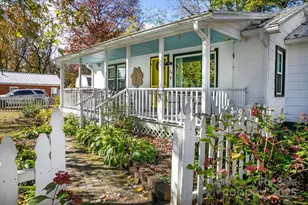 26 Duckworth Ave, Brevard, NC 28712 - Photo 26