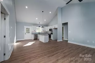 1151 13th St SW, Hickory, NC 28602 - Photo 8