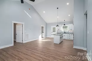 1151 13th St SW, Hickory, NC 28602 - Photo 8