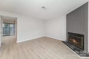 6128 Bent Tree Ct, Charlotte, NC 28212 - Photo 2