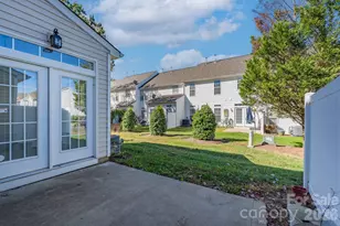 115 Autumn Falls Dr, Lake Wylie, SC 29710 - Photo 2