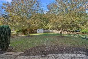 143 N Wendover Trace, Mooresville, NC 28117 - Photo 4