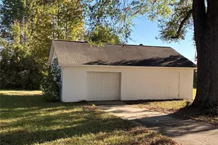 4211 Wolf Pond Rd, Monroe, NC 28112 - Photo 30