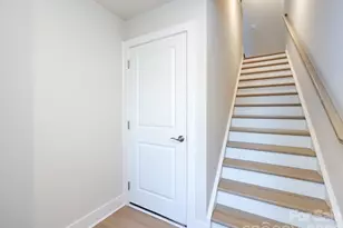 1530 Levy Wy, Charlotte, NC 28205 - Photo 2