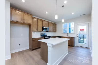 1530 Levy Way, Charlotte, NC 28205 - Photo 2